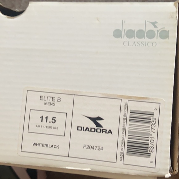 Diadora sneakers size 11.5 - Picture 6 of 6